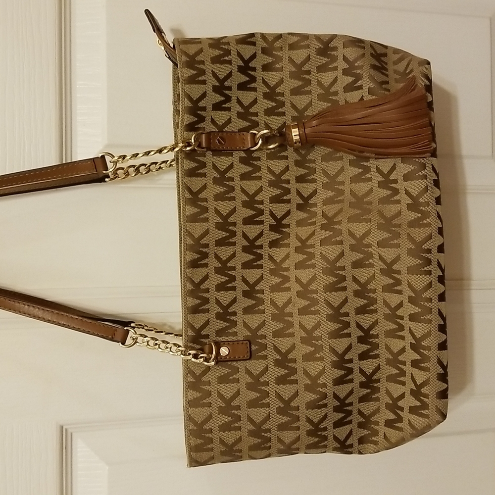 Michael Kors logo purse